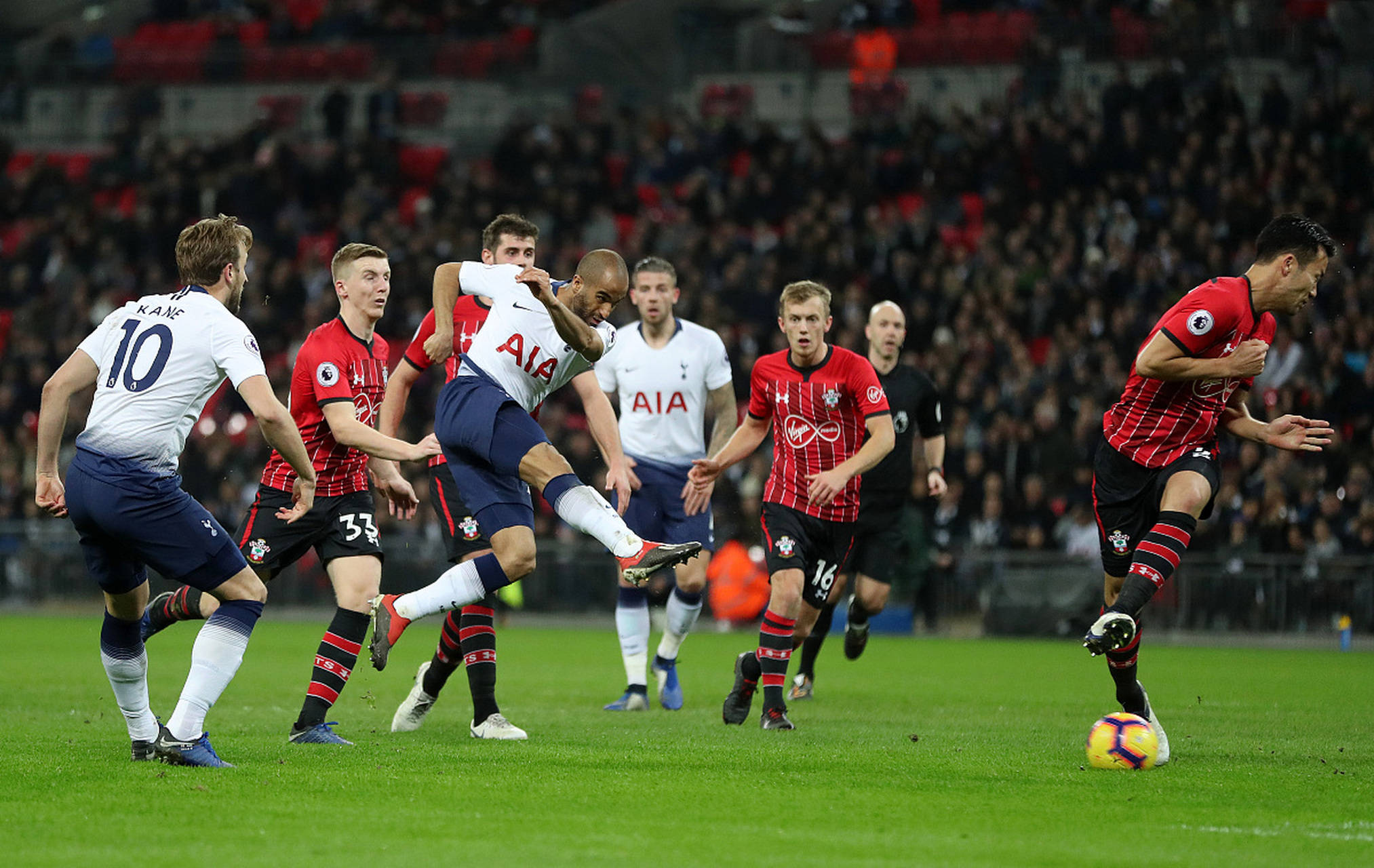 球迷们期待 球迷们期待